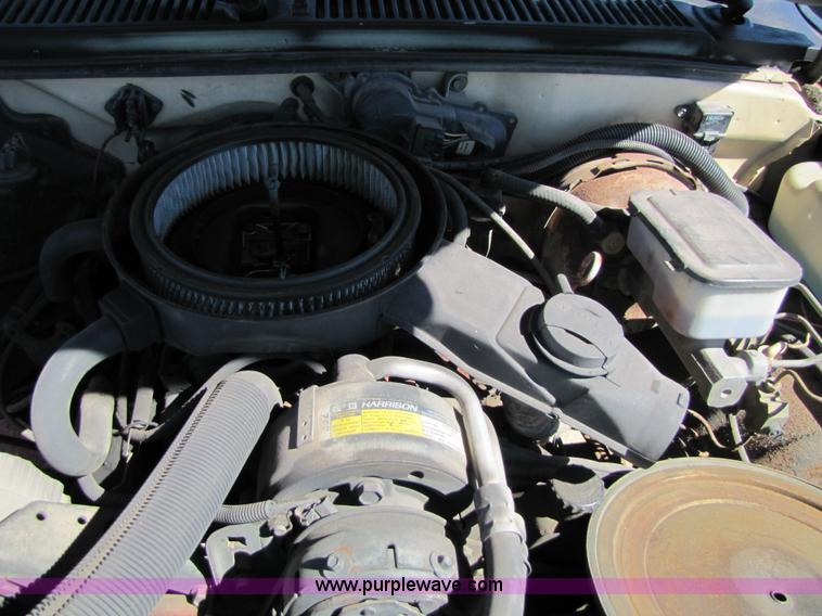 image for item 8547 1984 Chevrolet S10 extended cab pickup truck