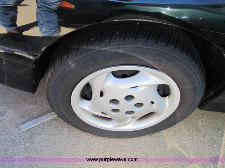 image for item 8549 1998 Pontiac Sunfire SE