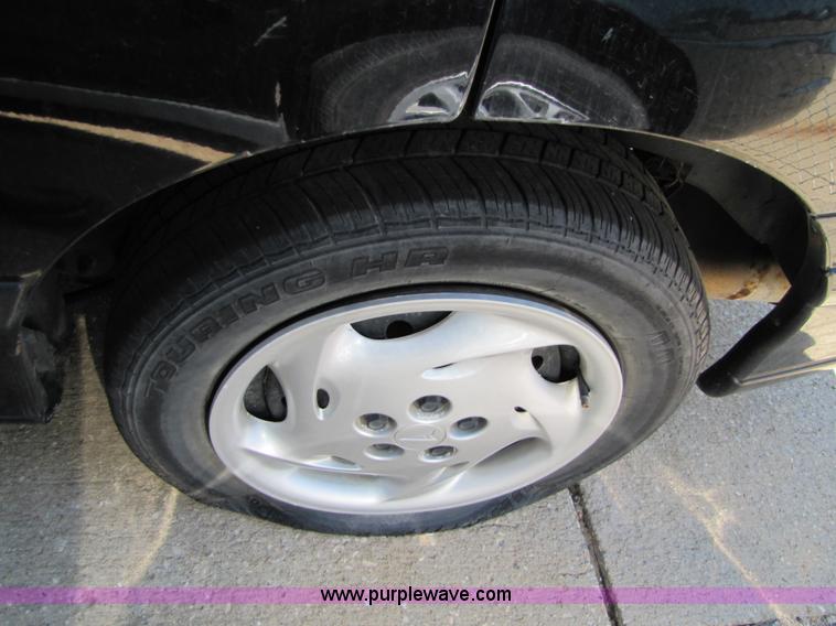 image for item 8549 1998 Pontiac Sunfire SE
