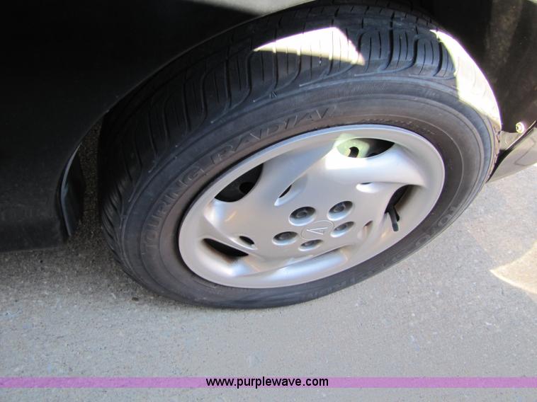 image for item 8549 1998 Pontiac Sunfire SE