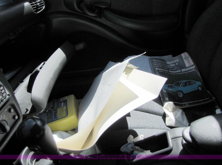image for item 8549 1998 Pontiac Sunfire SE
