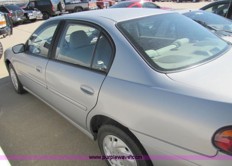 image for item 8552 2000 Chevrolet Malibu