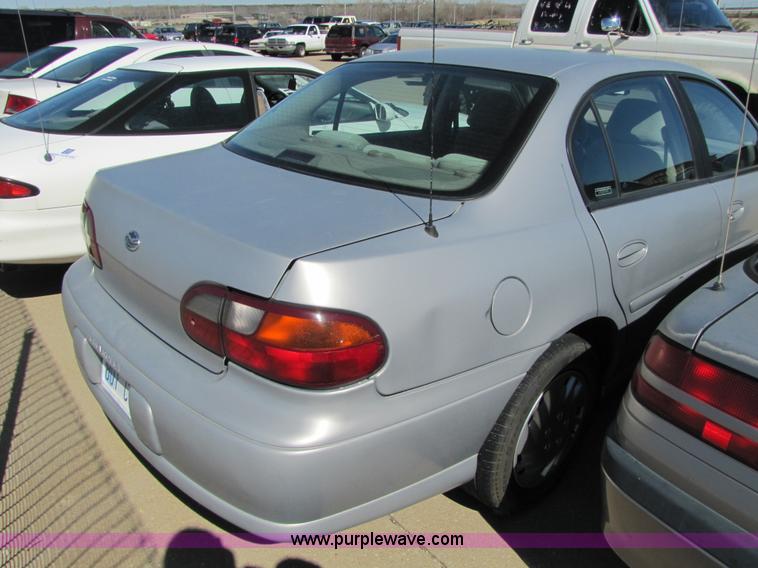 image for item 8552 2000 Chevrolet Malibu