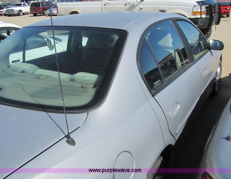 image for item 8552 2000 Chevrolet Malibu