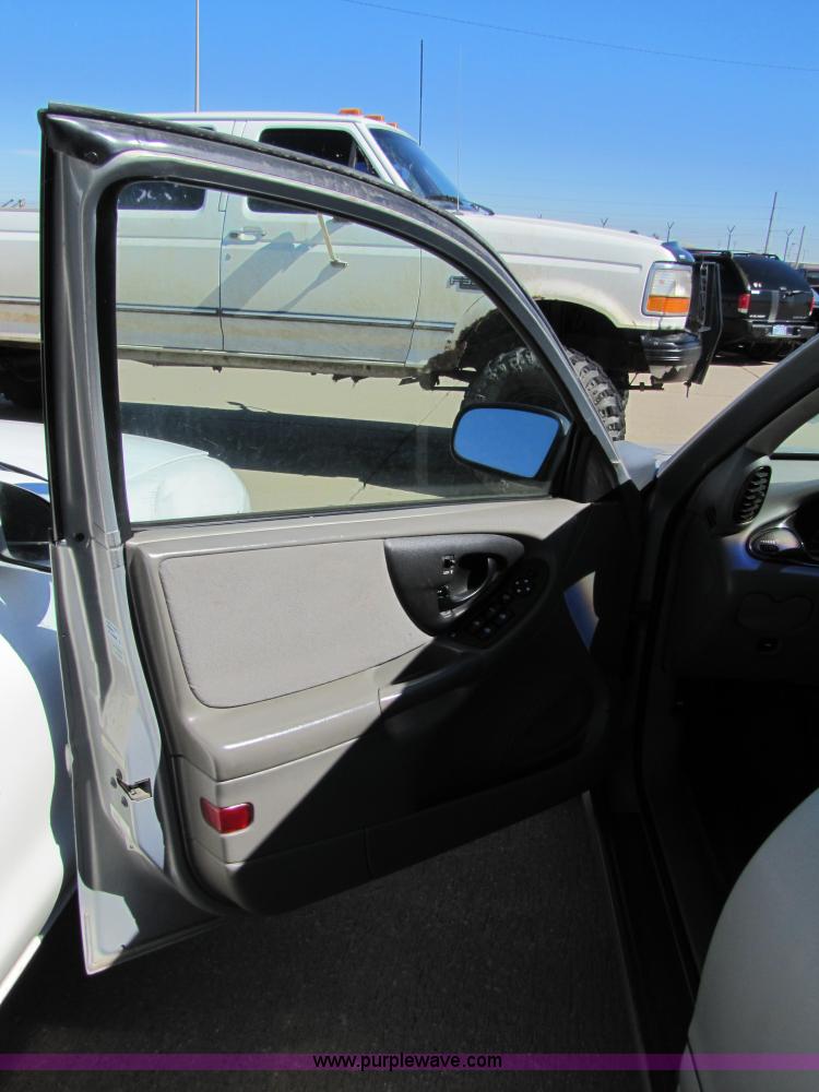 image for item 8552 2000 Chevrolet Malibu