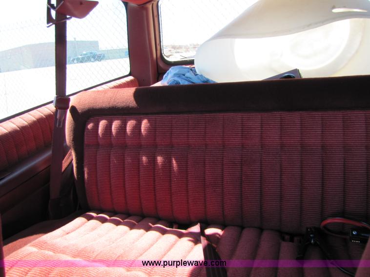 image for item 8555 1994 Chevrolet Blazer Sport K1500 SUV