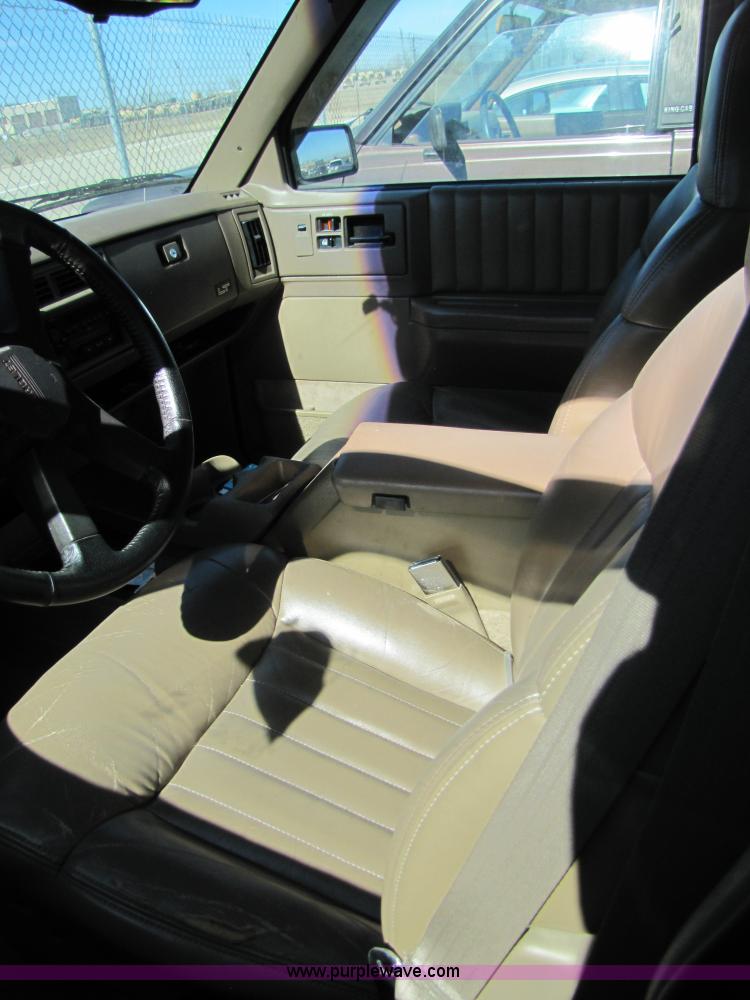 image for item 8558 1994 Chevrolet S10 Blazer Tahoe LT SUV