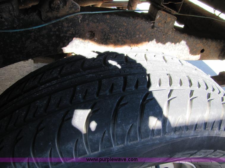 image for item 8559 1985 Nissan GT King Cab pickup truck