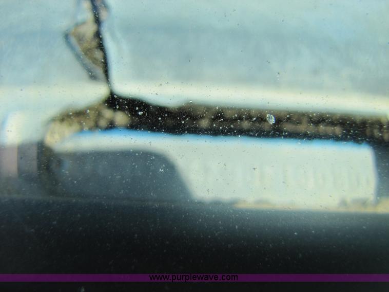 image for item 8562 1988 Chevrolet Suburban SUV