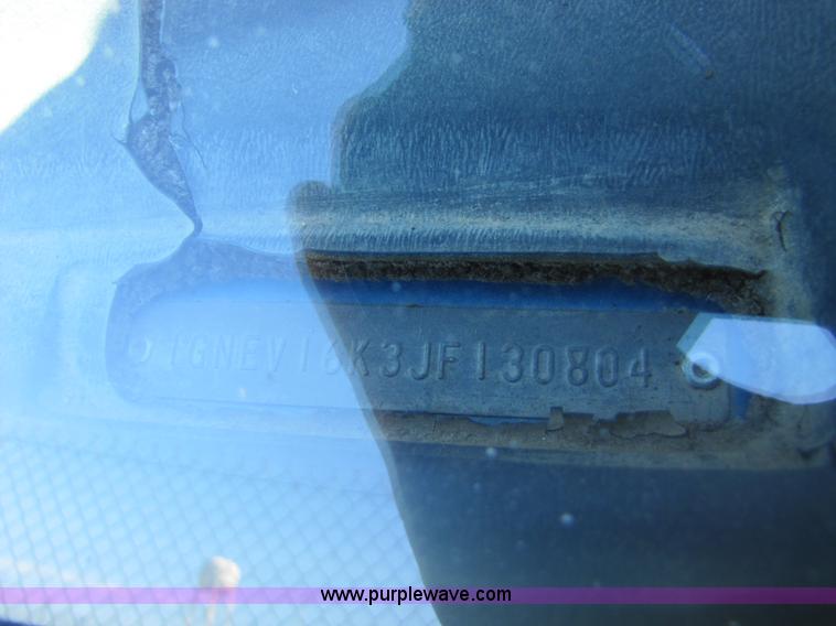 image for item 8562 1988 Chevrolet Suburban SUV