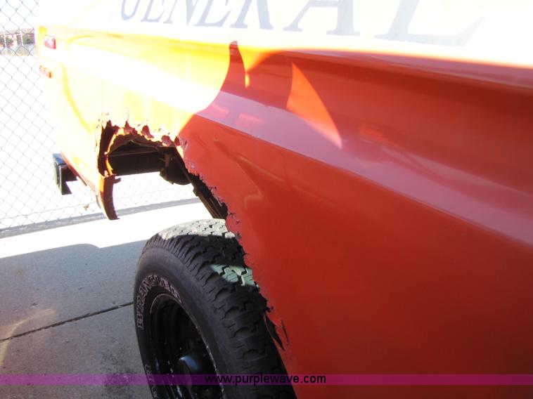 image for item 8563 1973 Ford F250 Custom pickup truck