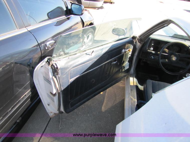 image for item 8564 1981 Chevrolet Camaro