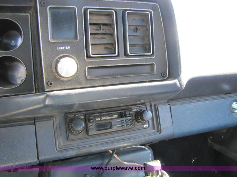 image for item 8564 1981 Chevrolet Camaro