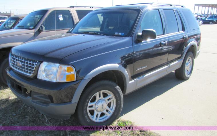 image for item 8565 2002 Ford Explorer XLT SUV