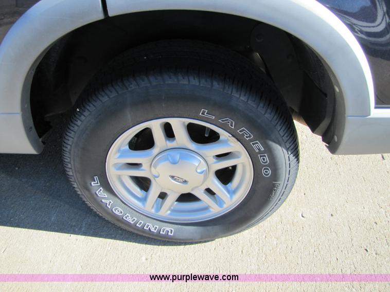 image for item 8565 2002 Ford Explorer XLT SUV