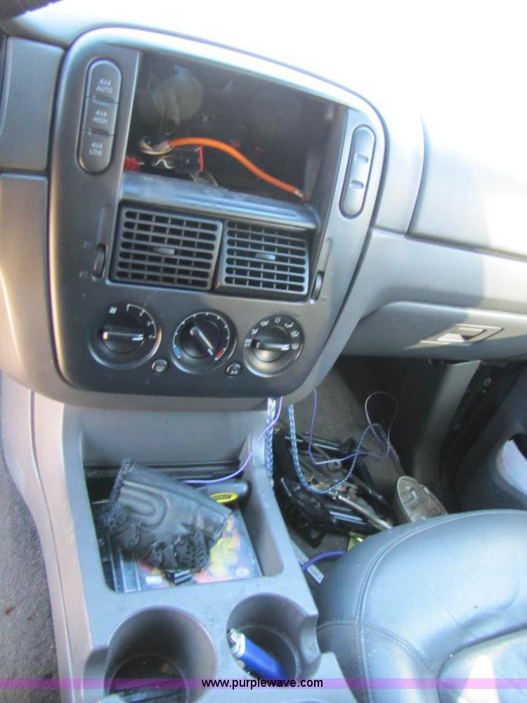 image for item 8565 2002 Ford Explorer XLT SUV