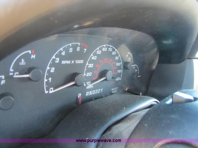 image for item 8565 2002 Ford Explorer XLT SUV