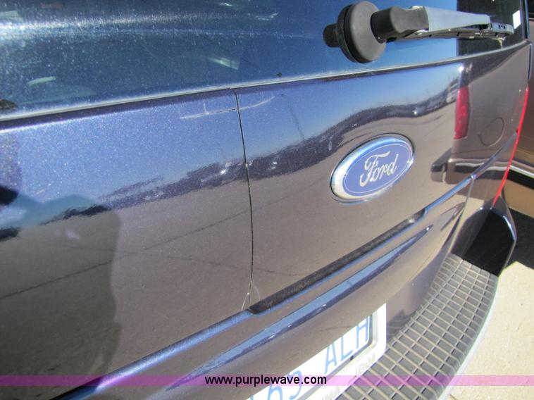 image for item 8565 2002 Ford Explorer XLT SUV