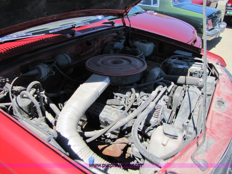 image for item 8570 1994 Dodge Dakota SLT Club Cab pickup truck