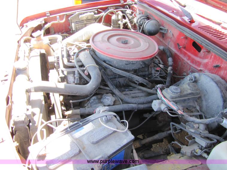 image for item 8570 1994 Dodge Dakota SLT Club Cab pickup truck