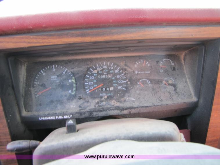 image for item 8570 1994 Dodge Dakota SLT Club Cab pickup truck