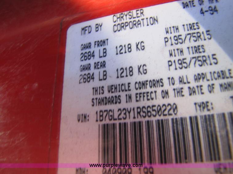 image for item 8570 1994 Dodge Dakota SLT Club Cab pickup truck