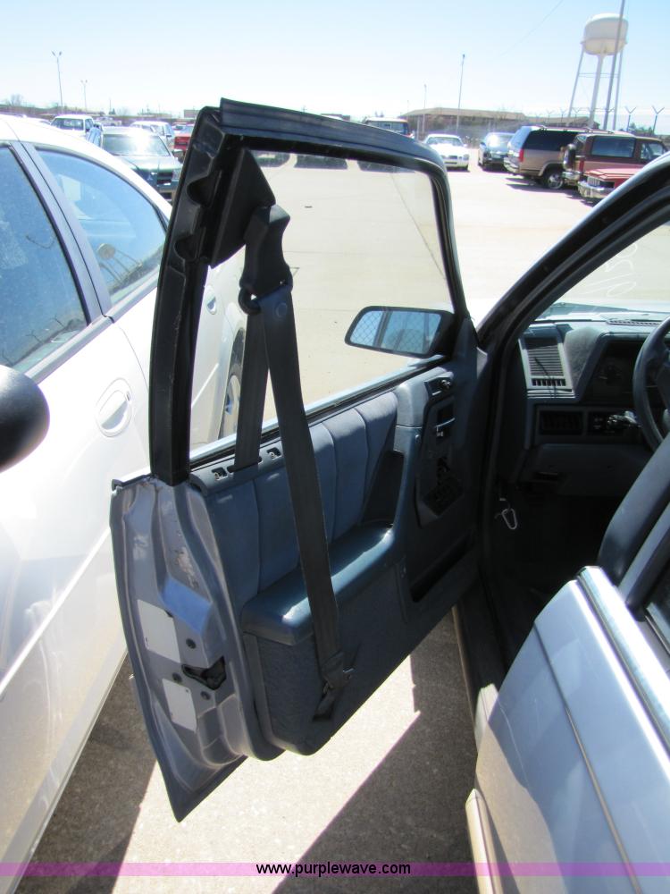 image for item 8573 1995 Oldsmobile Cutlass Ciera SL