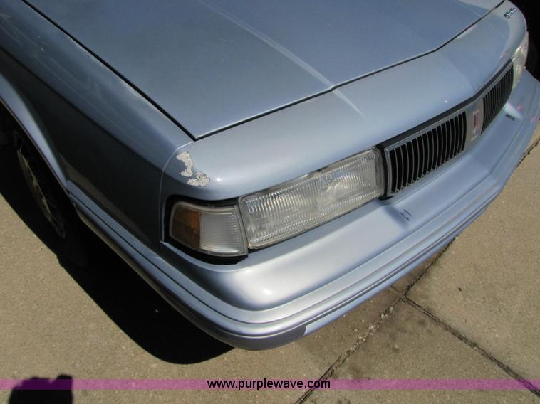image for item 8573 1995 Oldsmobile Cutlass Ciera SL