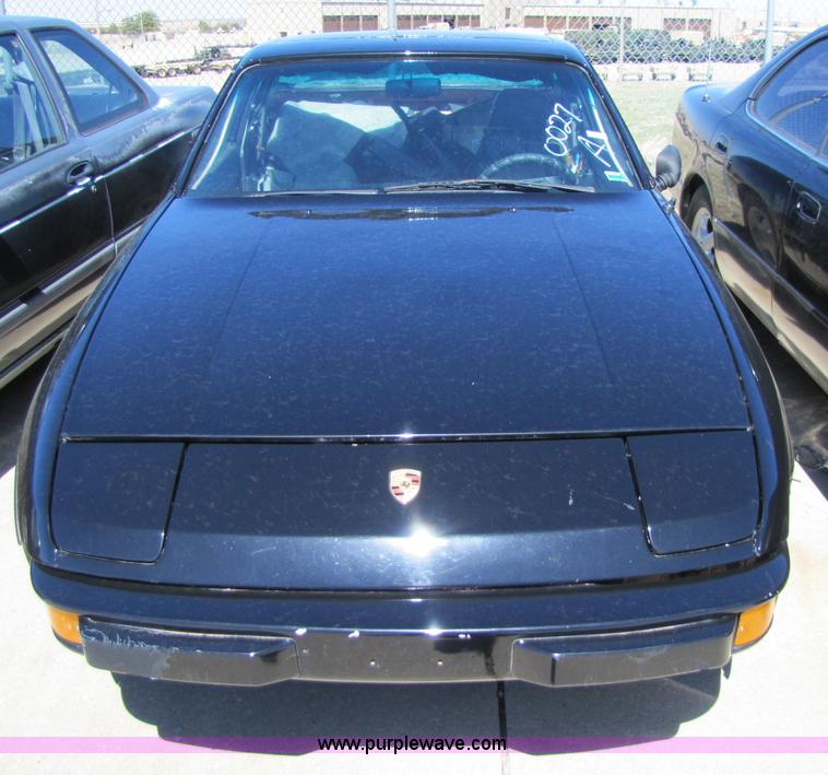 image for item 8575 1978 Porsche 924