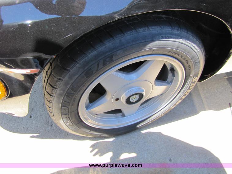 image for item 8575 1978 Porsche 924