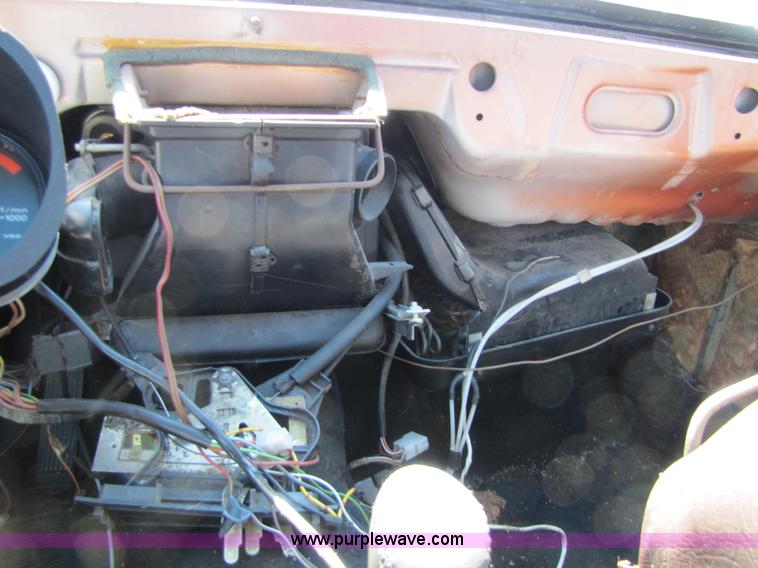 image for item 8575 1978 Porsche 924