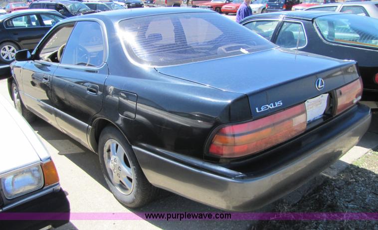 image for item 8576 1993 Lexus ES300