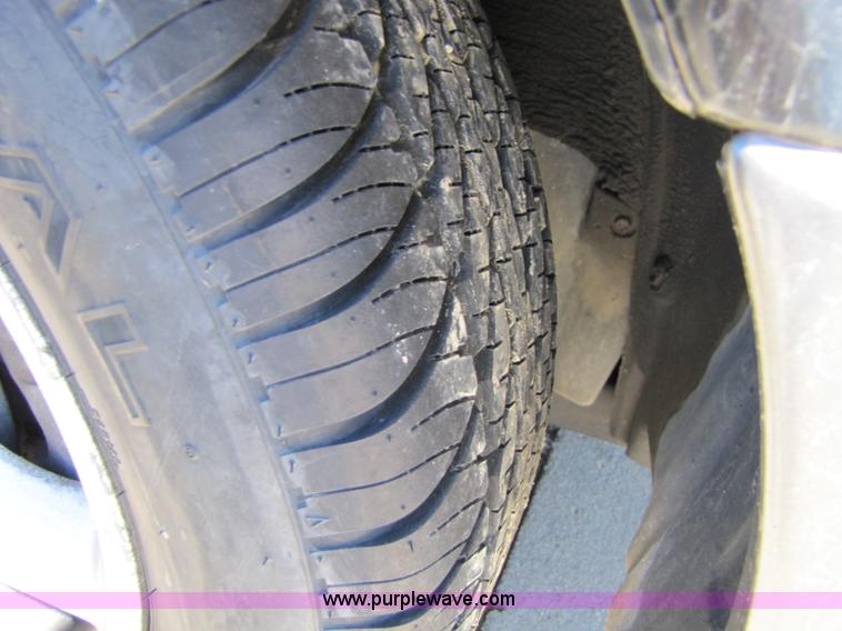 image for item 8576 1993 Lexus ES300