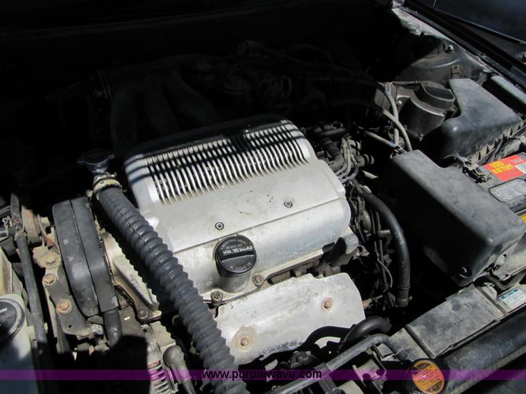 image for item 8576 1993 Lexus ES300