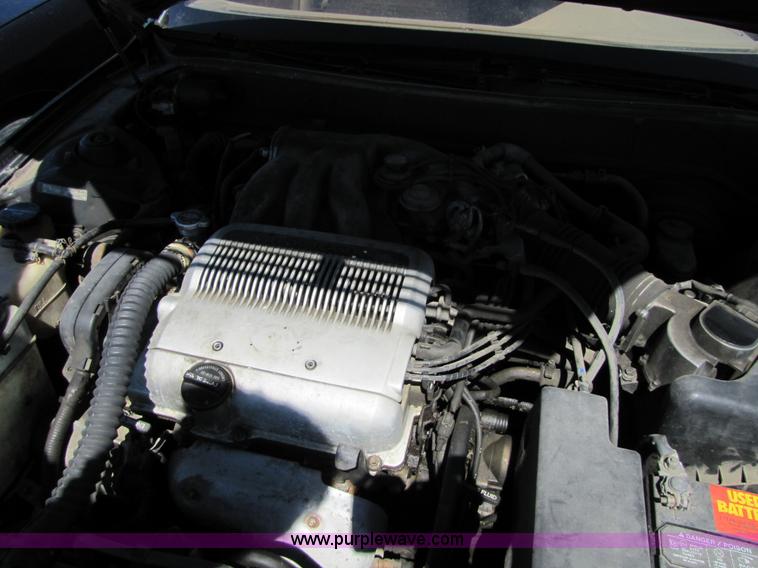 image for item 8576 1993 Lexus ES300