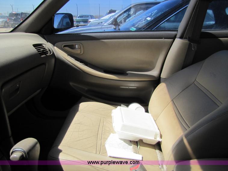 image for item 8576 1993 Lexus ES300