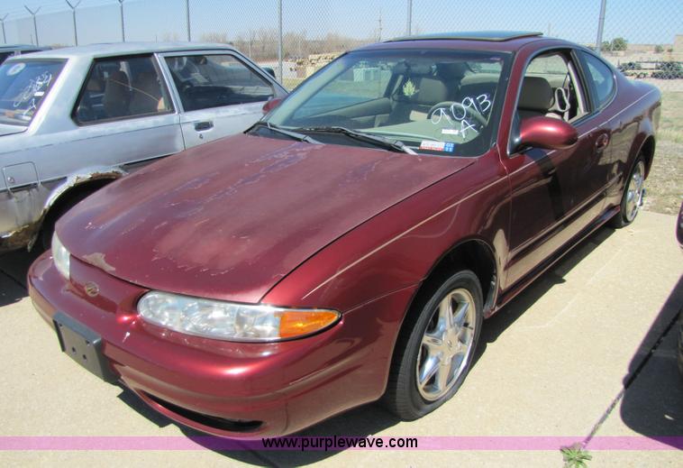 image for item 8578 2000 Oldsmobile Alero GLS