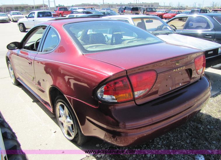 image for item 8578 2000 Oldsmobile Alero GLS
