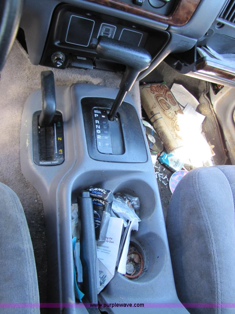 image for item 8582 1996 Jeep Grand Cherokee Laredo SUV