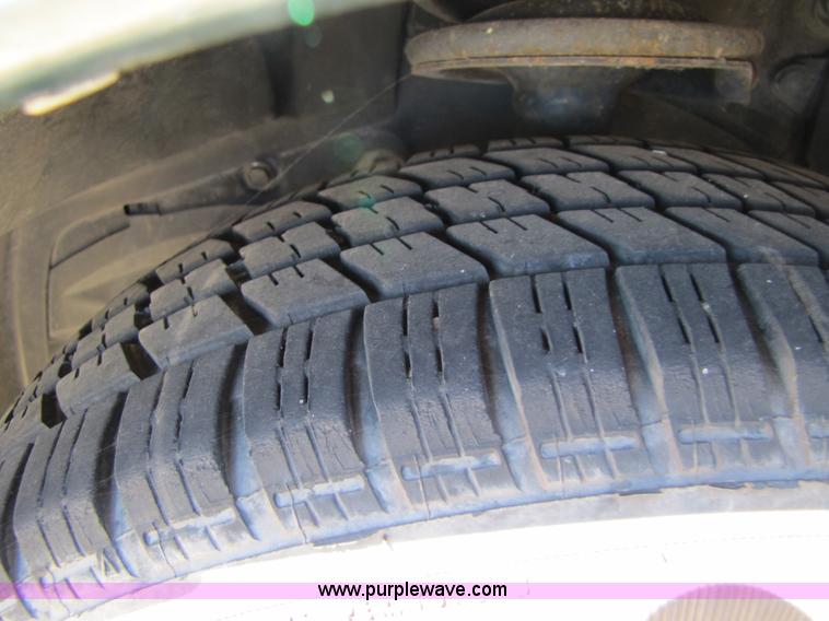 image for item 8584 1997 Saturn SC1