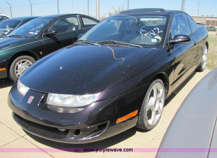 image for item 8585 1999 Saturn SC2