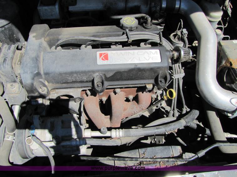 image for item 8585 1999 Saturn SC2