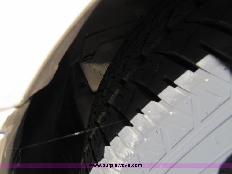 image for item 8586 1996 Oldsmobile Aurora