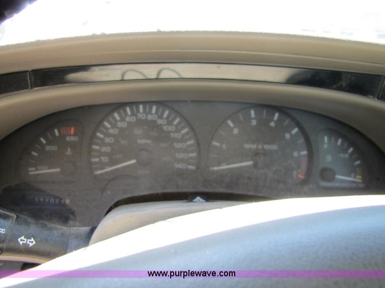 image for item 8586 1996 Oldsmobile Aurora