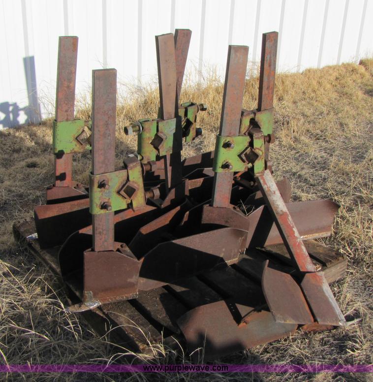 image for item 1003 (7) ridge sweep shanks