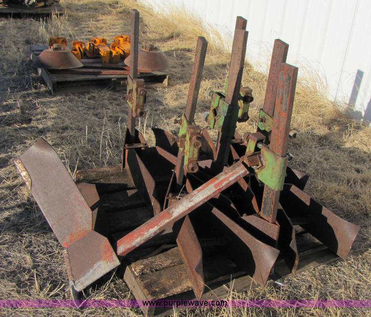 image for item 1003 (7) ridge sweep shanks