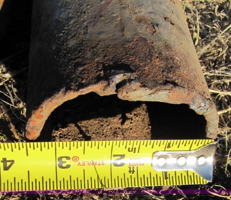 image for item 1004 (7) 3.5" pipe