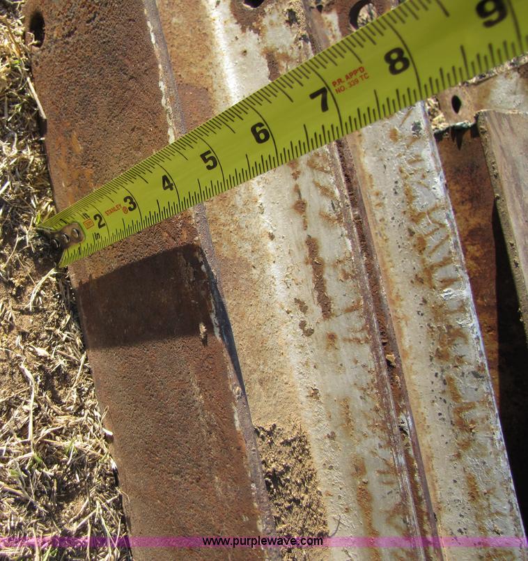 image for item 1004 (7) 3.5" pipe