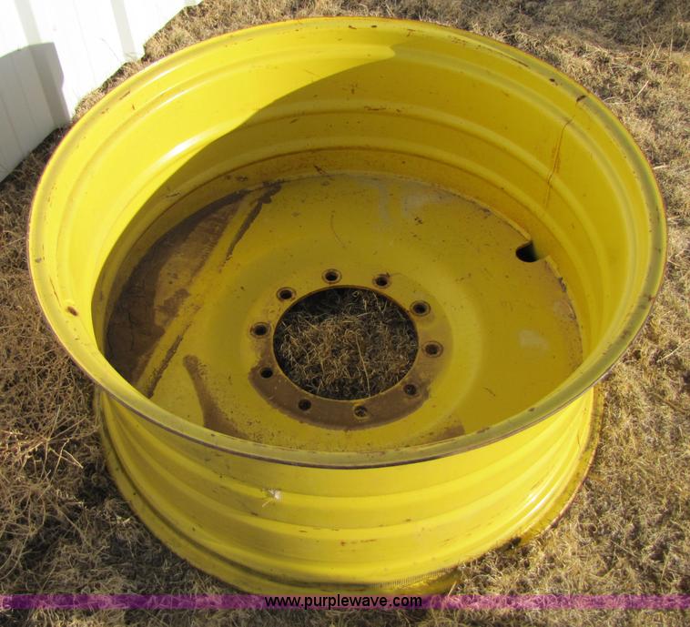 image for item 1007 John Deere 38" 10 bolt rim