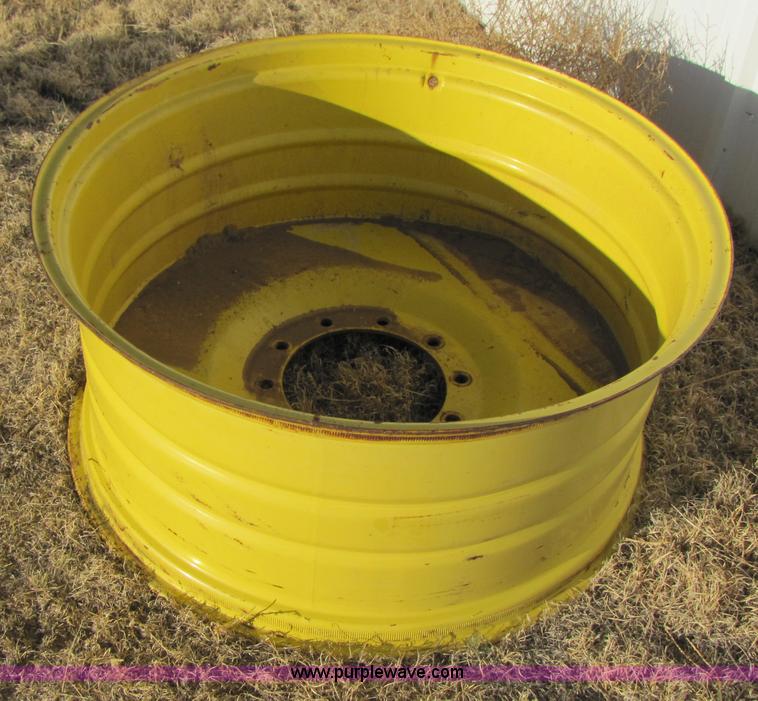 image for item 1007 John Deere 38" 10 bolt rim